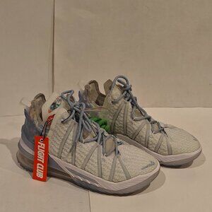 Nike LeBron 18 XXVIII 'Play for the Future' CW3156-400 Mens Size 8 Excellent